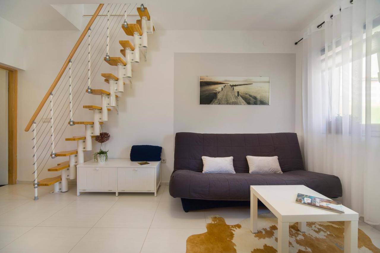 Apartment Katy Pula Exterior photo